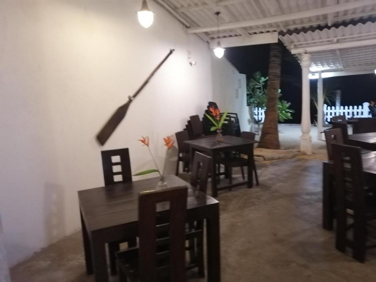 أونا واتونا Happy Beach Villa Resort المظهر الخارجي الصورة