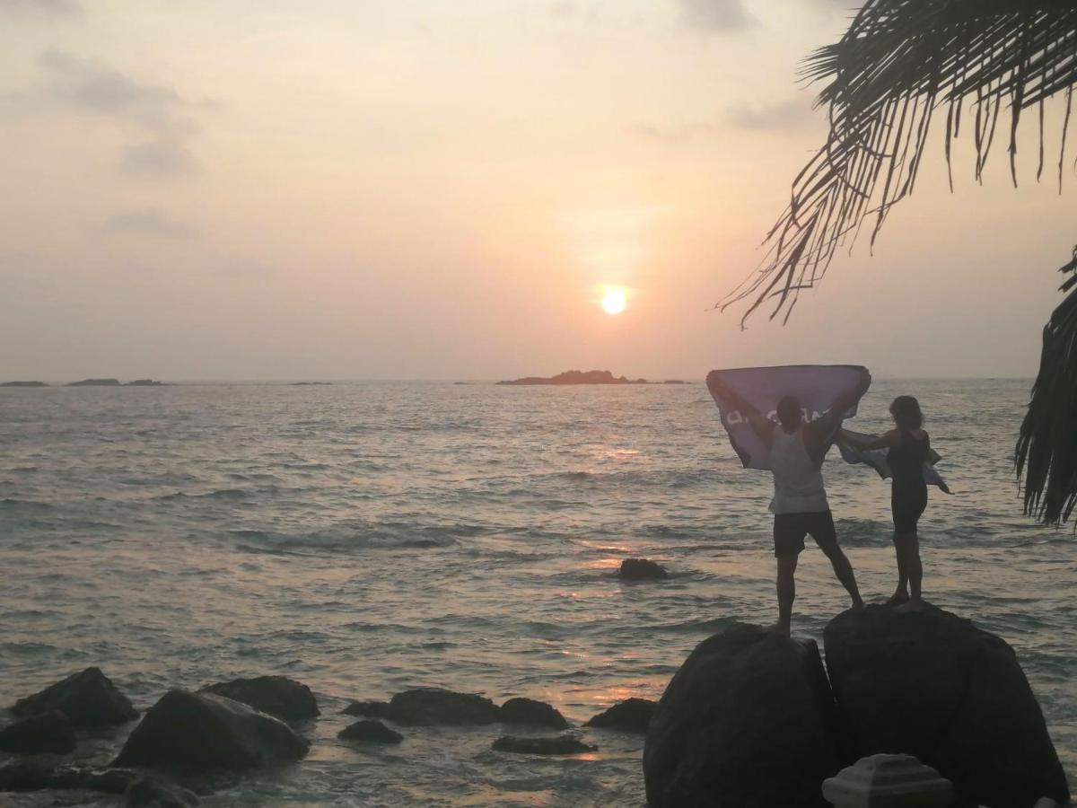 أونا واتونا Happy Beach Villa Resort المظهر الخارجي الصورة