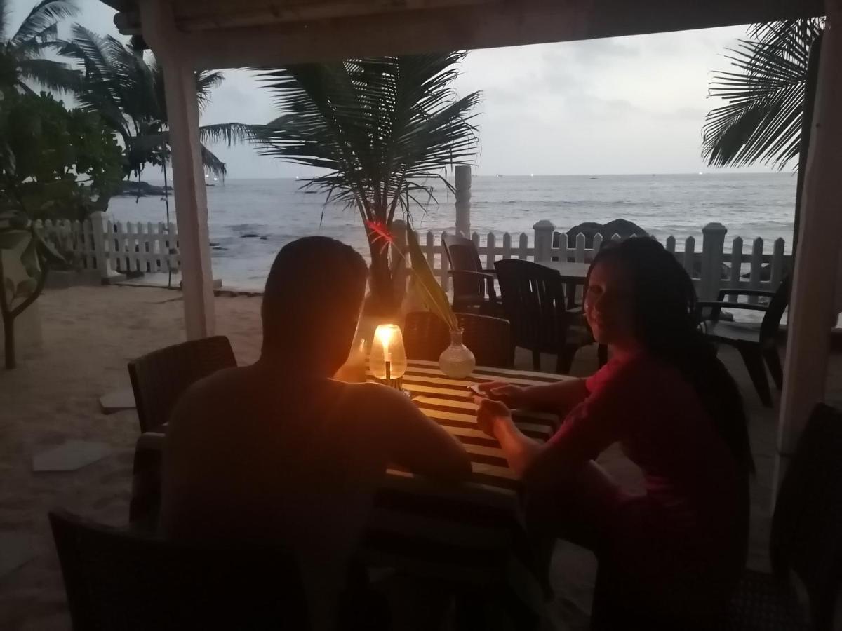 أونا واتونا Happy Beach Villa Resort المظهر الخارجي الصورة