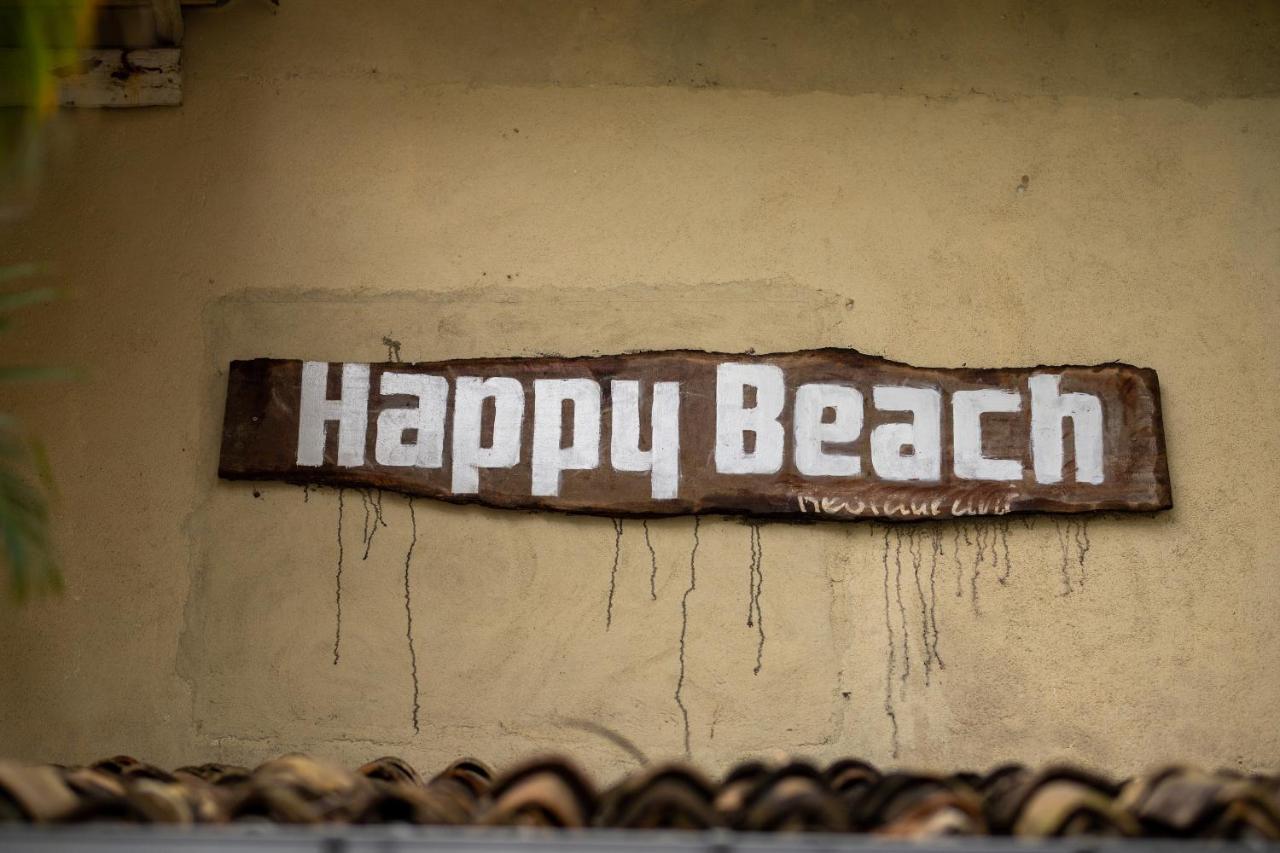 أونا واتونا Happy Beach Villa Resort المظهر الخارجي الصورة