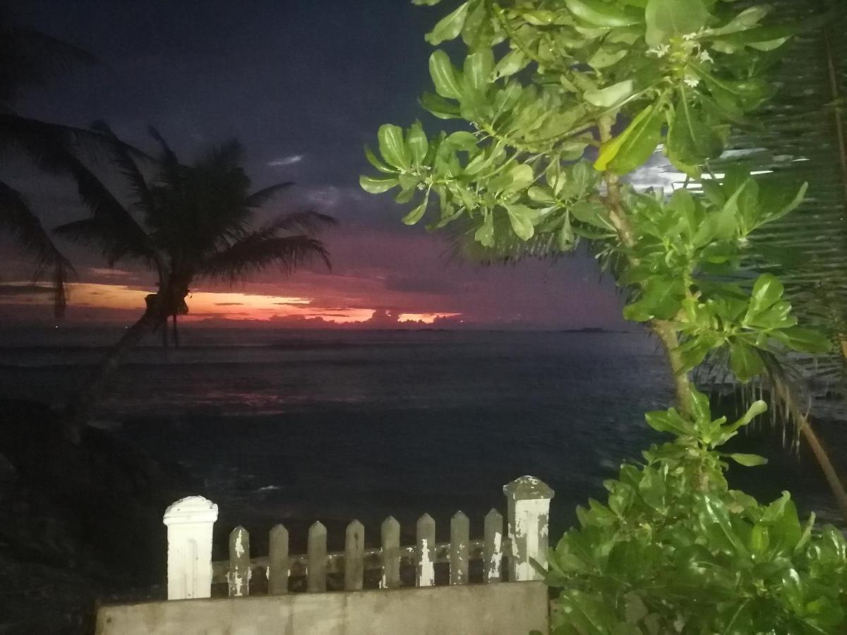 أونا واتونا Happy Beach Villa Resort المظهر الخارجي الصورة