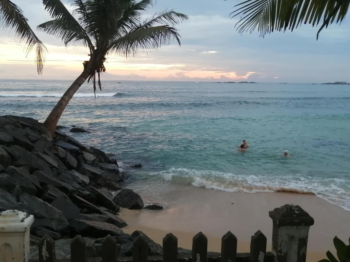 أونا واتونا Happy Beach Villa Resort المظهر الخارجي الصورة