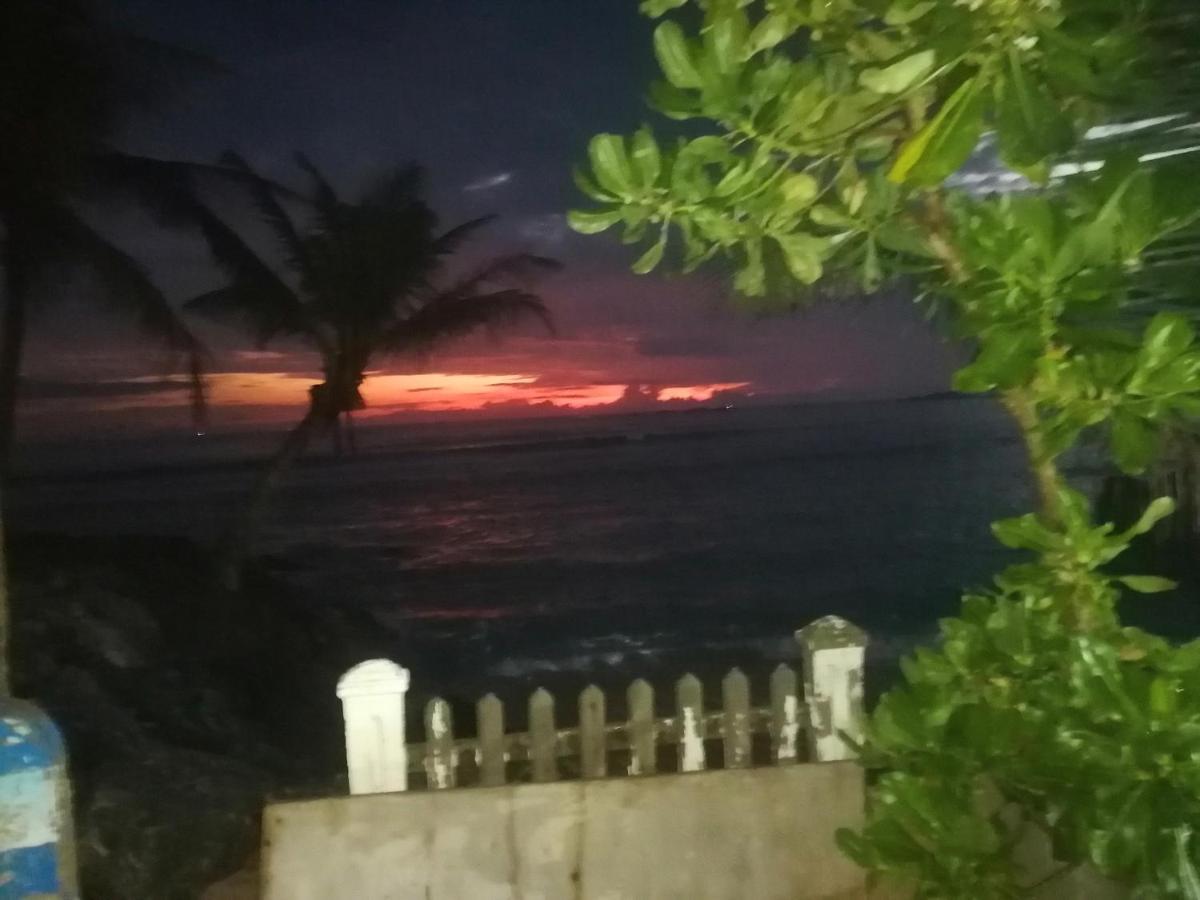 أونا واتونا Happy Beach Villa Resort المظهر الخارجي الصورة
