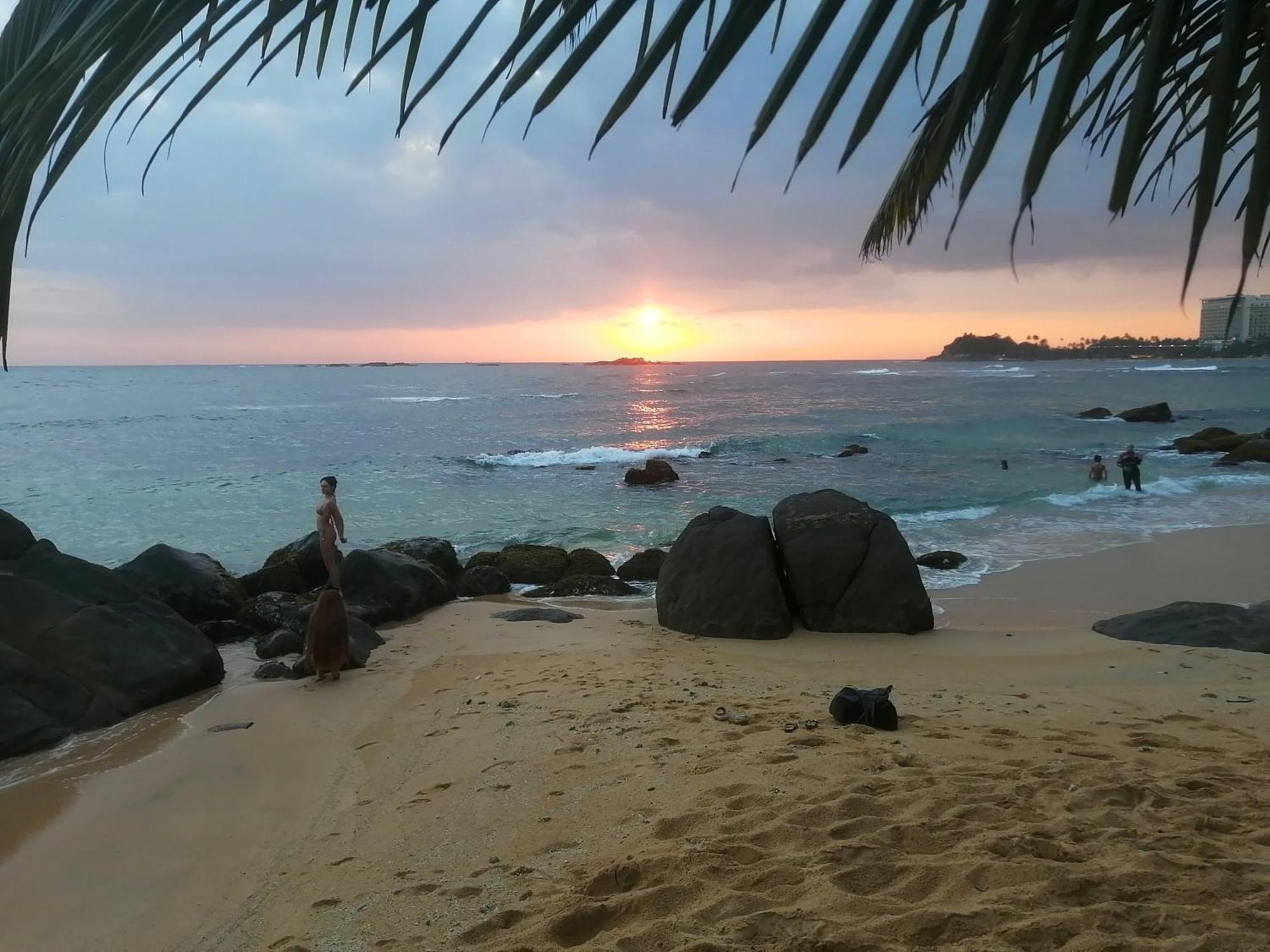 أونا واتونا Happy Beach Villa Resort المظهر الخارجي الصورة